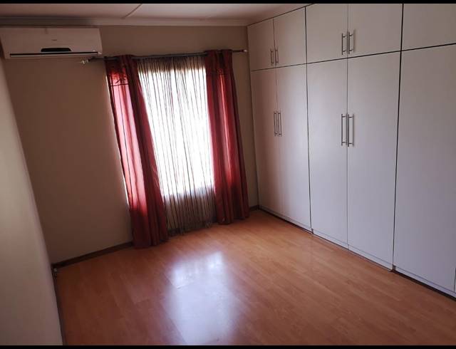 3 BEDROOM TOWNHOUSE TO LET IN DUNVERIA